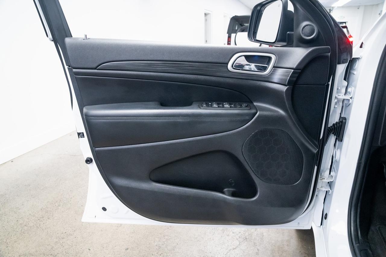 2022 Jeep Grand Cherokee WK Laredo X Heated Seats Altitude Appearance Package Portland OR