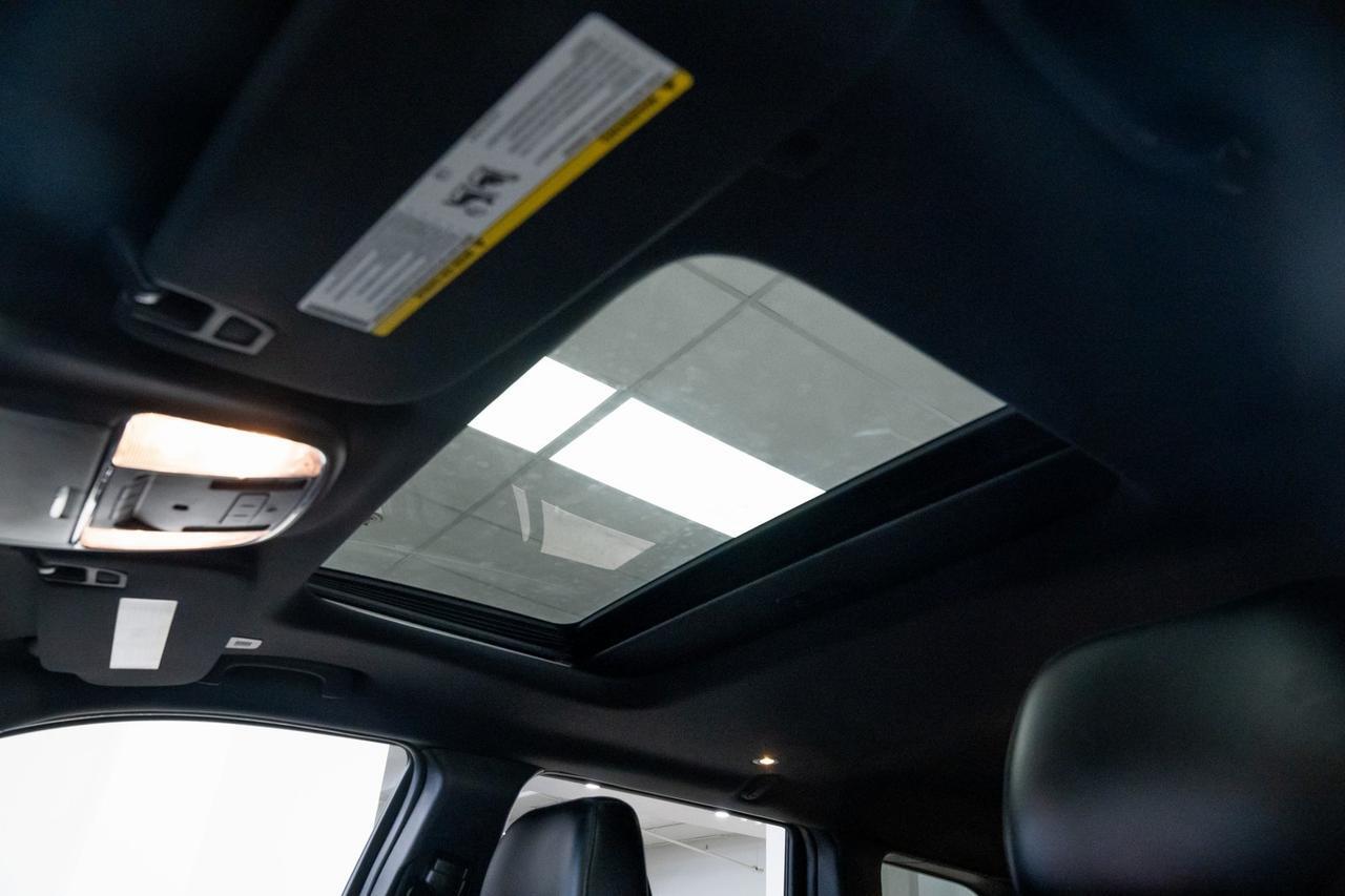 2022 Jeep Grand Cherokee WK Laredo X Heated Seats Altitude Appearance Package Portland OR