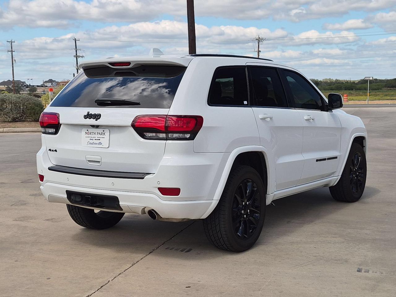 2022 Jeep Grand Cherokee WK Laredo X