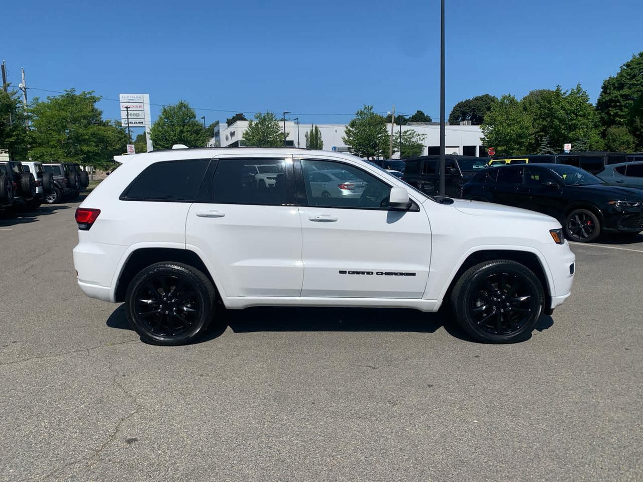 2022 Jeep Grand Cherokee WK Laredo X Dartmouth MA