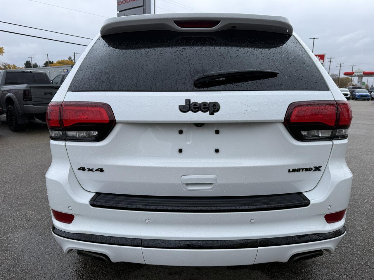 2022 Jeep Grand Cherokee WK Limited X | Leather | Heated Seats | Pano Sunroof | Alpine Audio | SRT Wheels | Remote Start Redwater AB