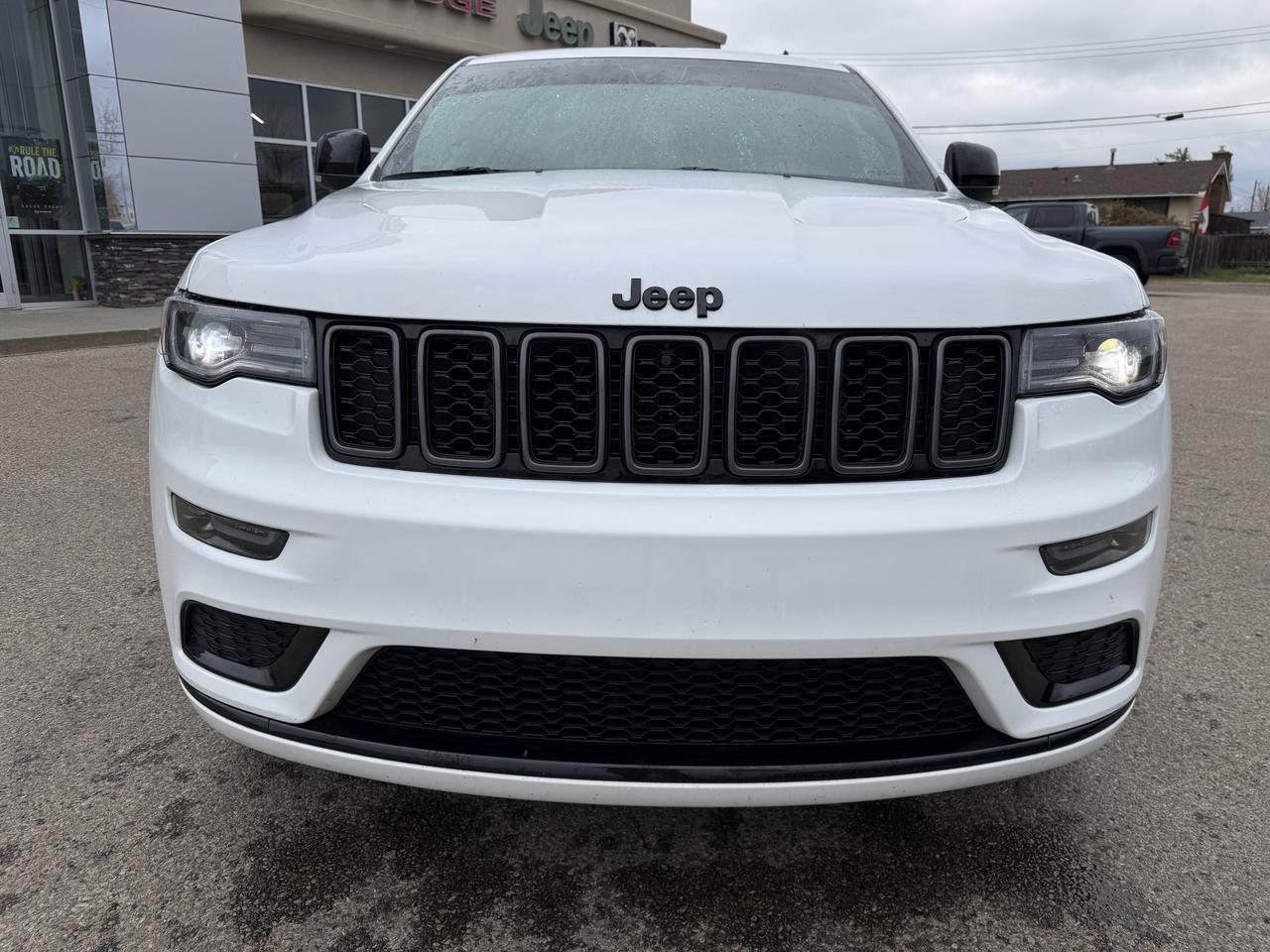 2022 Jeep Grand Cherokee WK Limited X | Leather | Heated Seats | Pano Sunroof | Alpine Audio | SRT Wheels | Remote Start Redwater AB