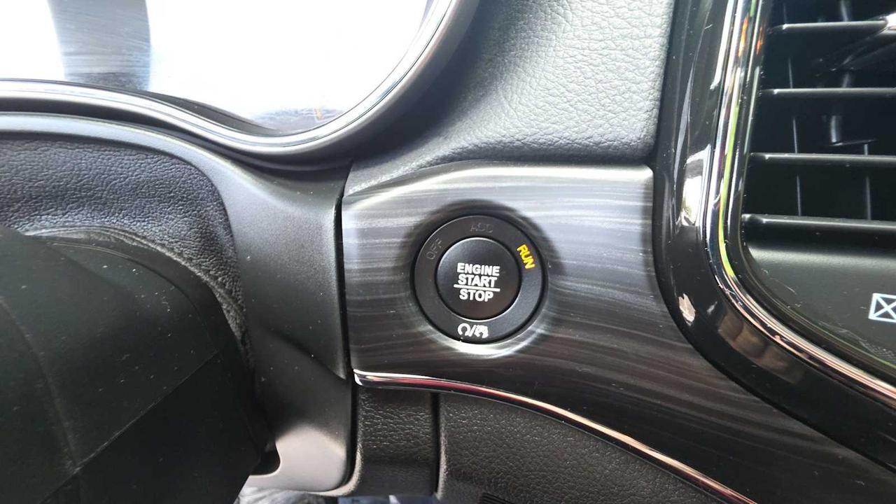 2022 Jeep Grand Cherokee WK Limited Hudson MA