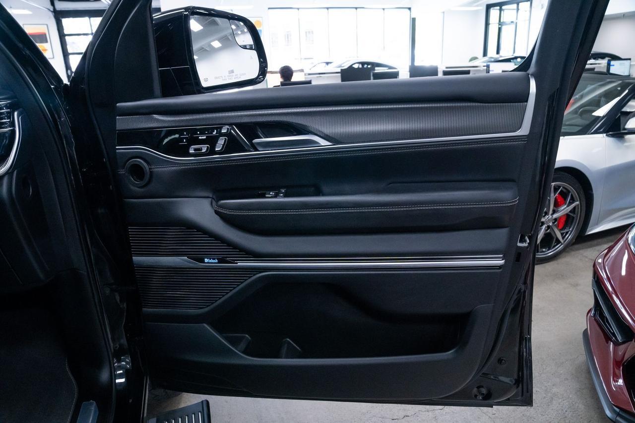 2022 Jeep Grand Wagoneer Series II 23T Package Vented Seats 3rd Row Seating Portland OR