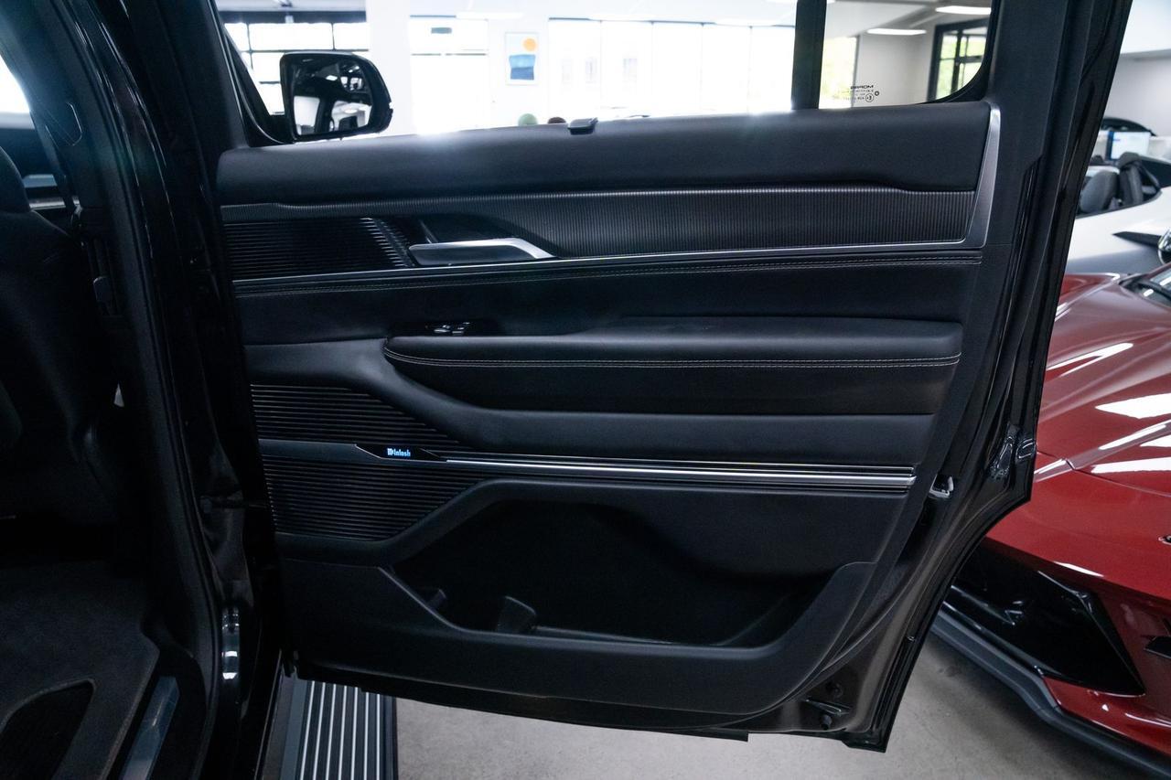 2022 Jeep Grand Wagoneer Series II 23T Package Vented Seats 3rd Row Seating Portland OR