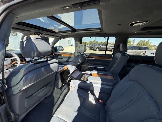 2022 Jeep Grand Wagoneer Series II Crestwood KY