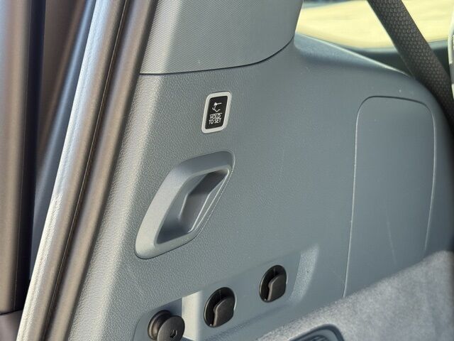 2022 Jeep Grand Wagoneer Series II Crestwood KY