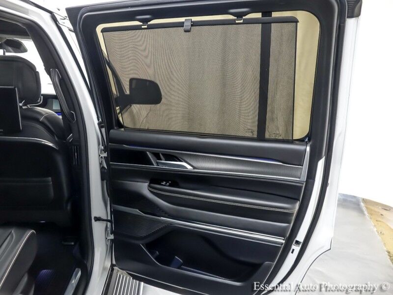 2022 Jeep Grand Wagoneer Series II Obsidian Willowbrook IL