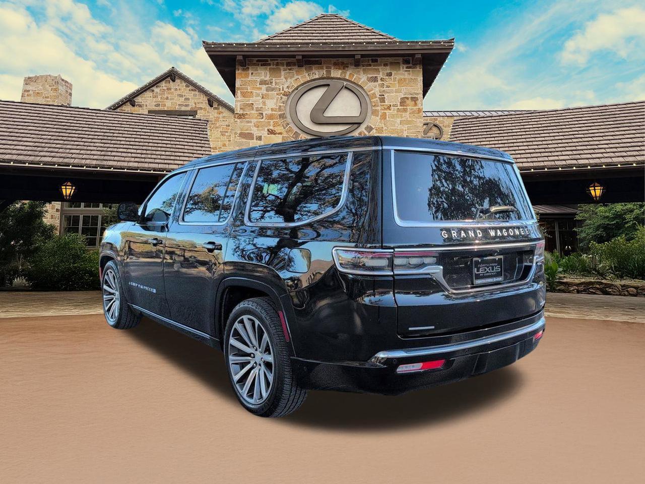 2022 Jeep Grand Wagoneer Series II