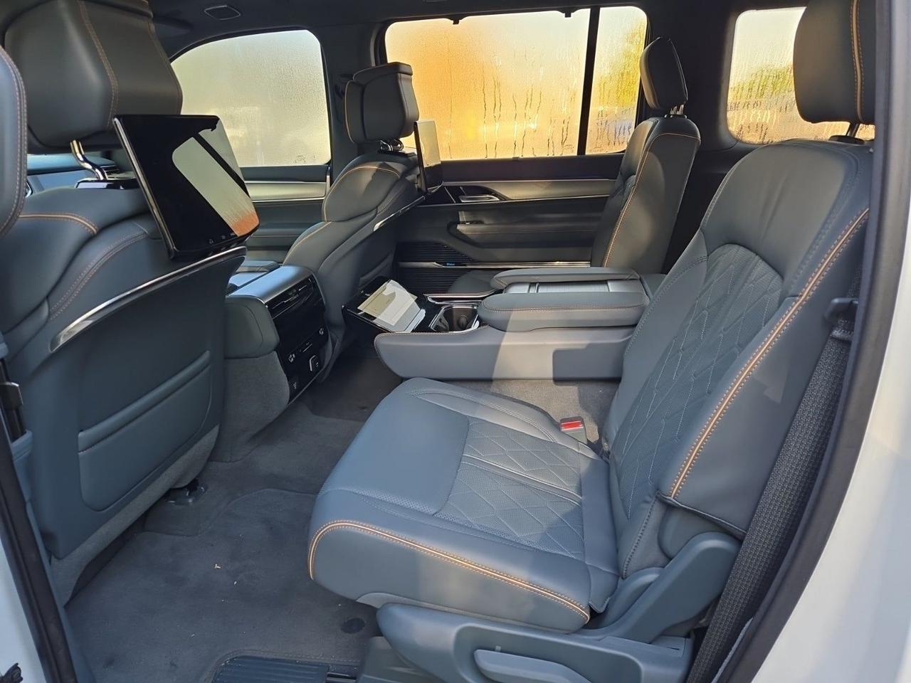 2022 Jeep Grand Wagoneer Series III 1-Owner Rear Seat Entertainment Portland OR