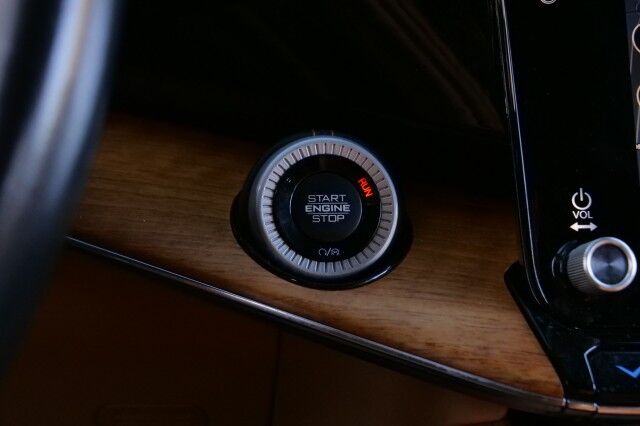 2022 Jeep Grand Wagoneer Series III / 4WD / Rear Entertainment / McIntosh Audio! High Point NC