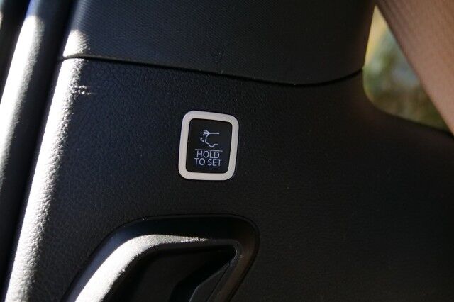 2022 Jeep Grand Wagoneer Series III / 4WD / Rear Entertainment / McIntosh Audio! High Point NC