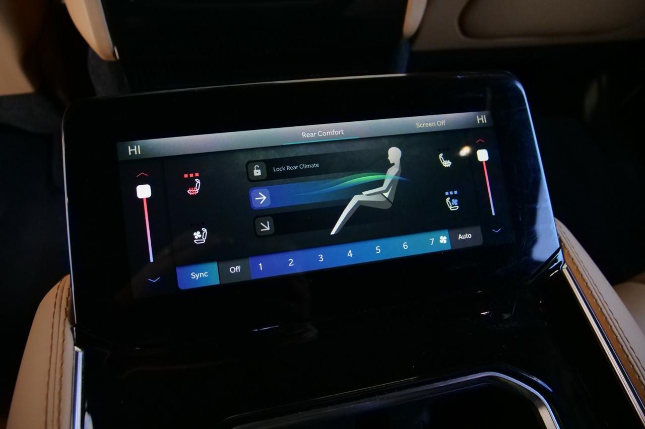 2022 Jeep Grand Wagoneer Series III / 4WD / Rear Entertainment / McIntosh Audio! Lincolnton NC