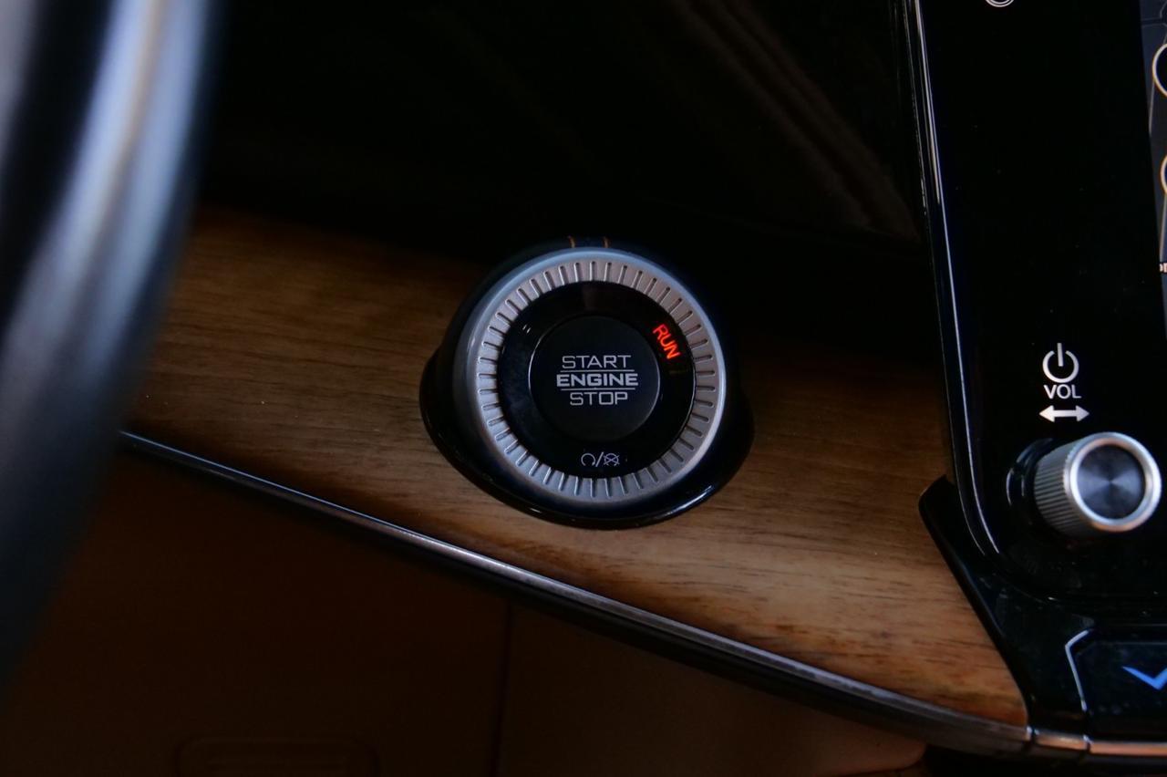 2022 Jeep Grand Wagoneer Series III / 4WD / Rear Entertainment / McIntosh Audio! Lincolnton NC