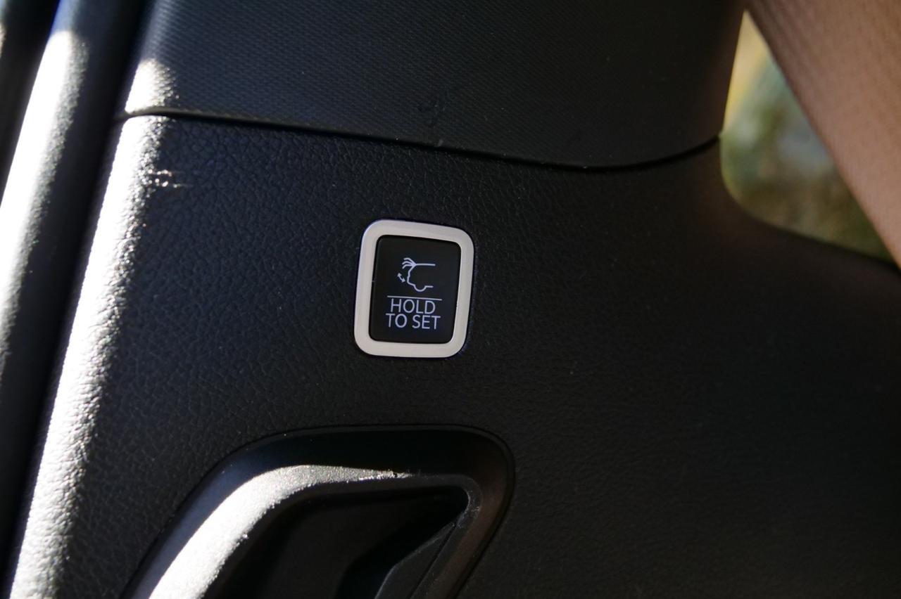 2022 Jeep Grand Wagoneer Series III / 4WD / Rear Entertainment / McIntosh Audio! Lincolnton NC