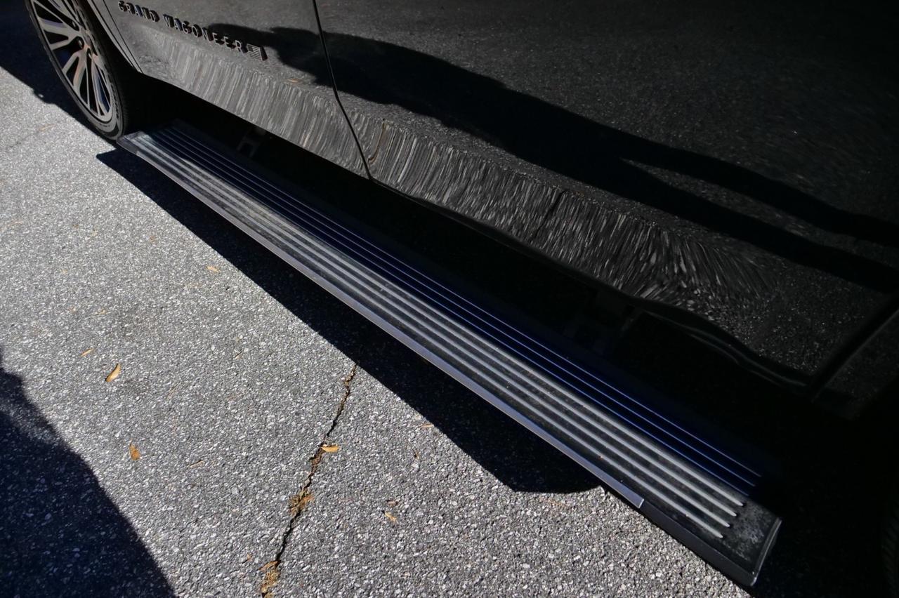 2022 Jeep Grand Wagoneer Series III / 4WD / Rear Entertainment / McIntosh Audio! Lincolnton NC