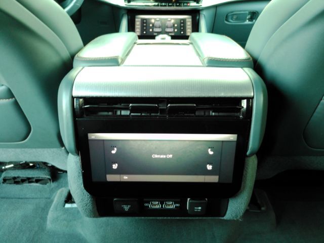 2022 Jeep Grand Wagoneer Series III 4x4 Plano TX