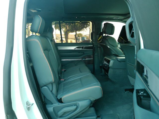 2022 Jeep Grand Wagoneer Series III 4x4 Plano TX