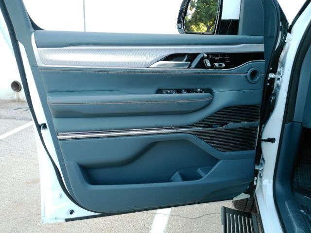 2022 Jeep Grand Wagoneer Series III 4x4 Plano TX