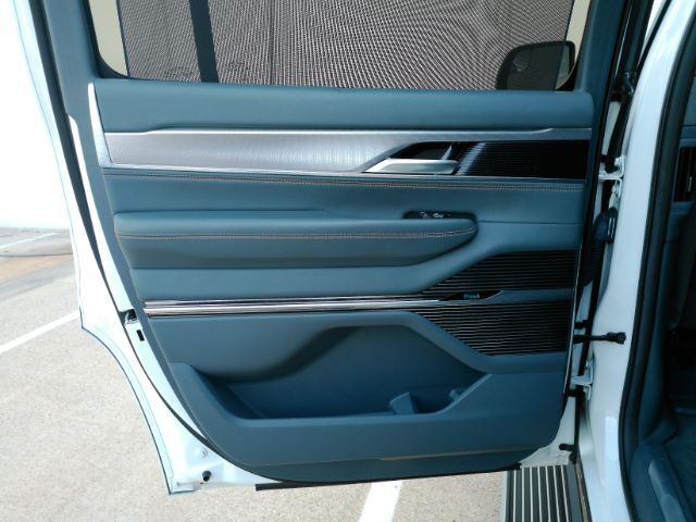 2022 Jeep Grand Wagoneer Series III 4x4 Plano TX