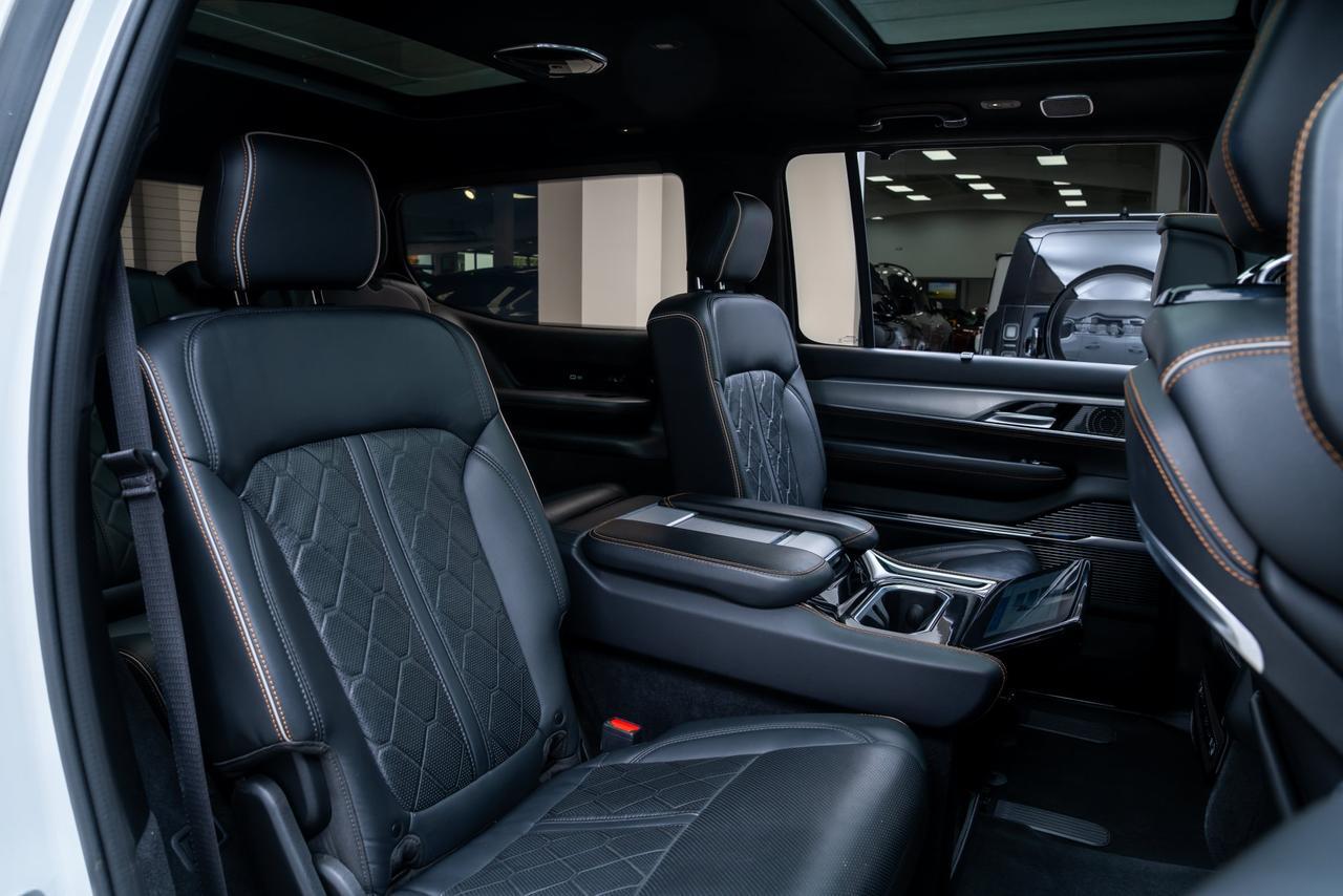 2022 Jeep Grand Wagoneer Series III Quick Order Package 28W Portland OR