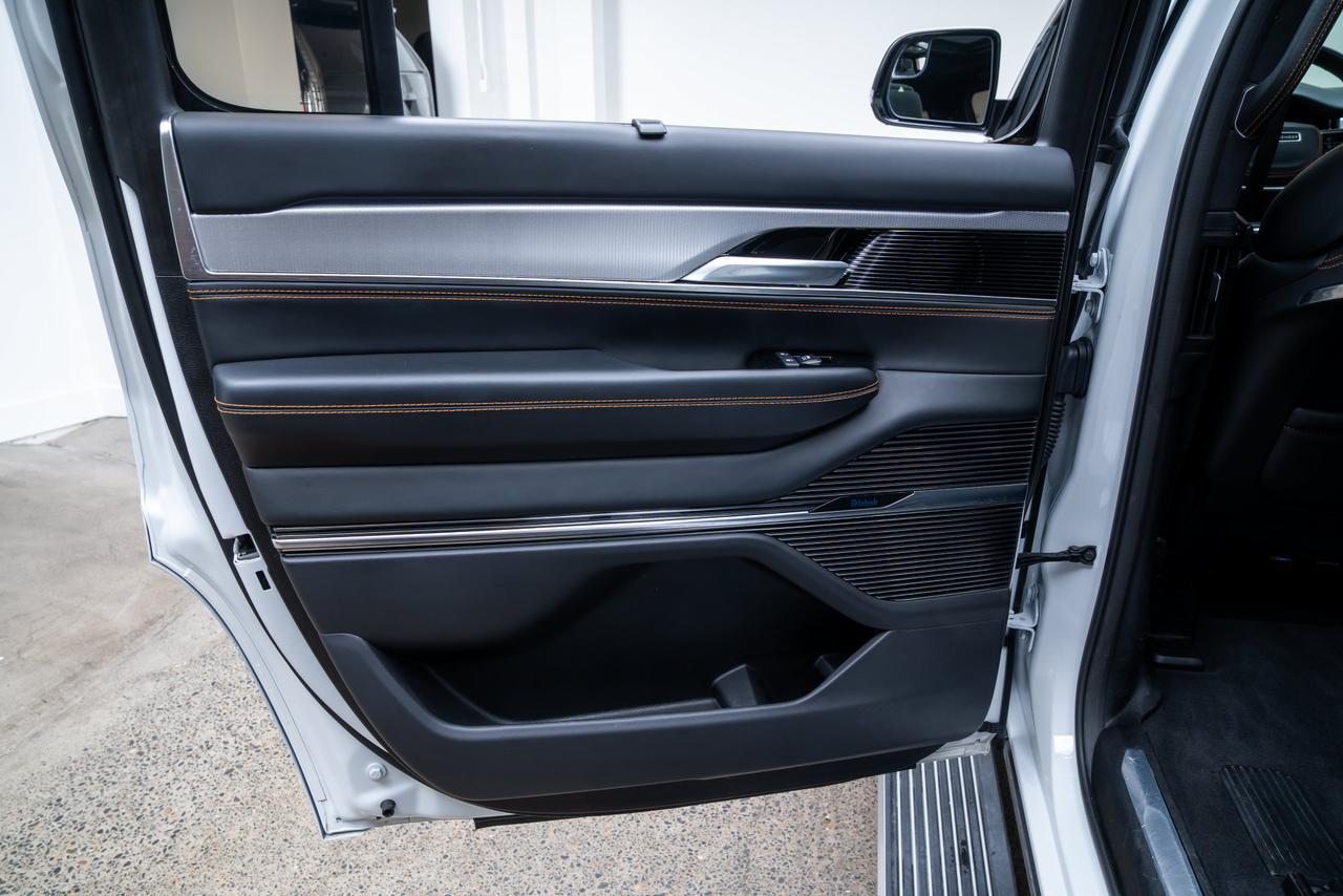 2022 Jeep Grand Wagoneer Series III Quick Order Package 28W Portland OR