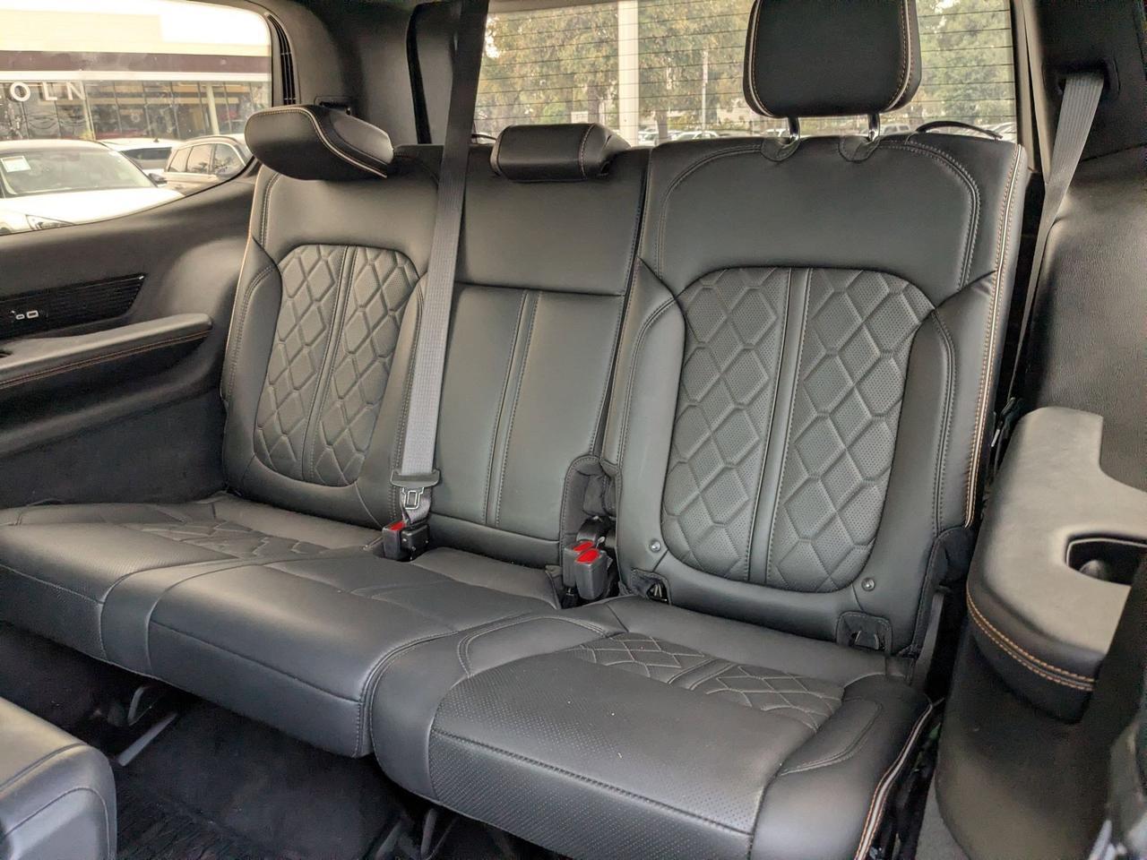 2022 Jeep Grand Wagoneer Series III