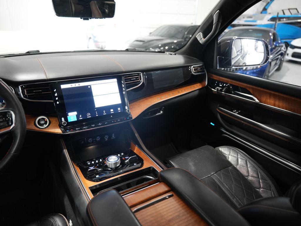 2022 Jeep Grand Wagoneer Series III Tigard OR