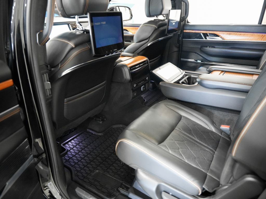 2022 Jeep Grand Wagoneer Series III Tigard OR