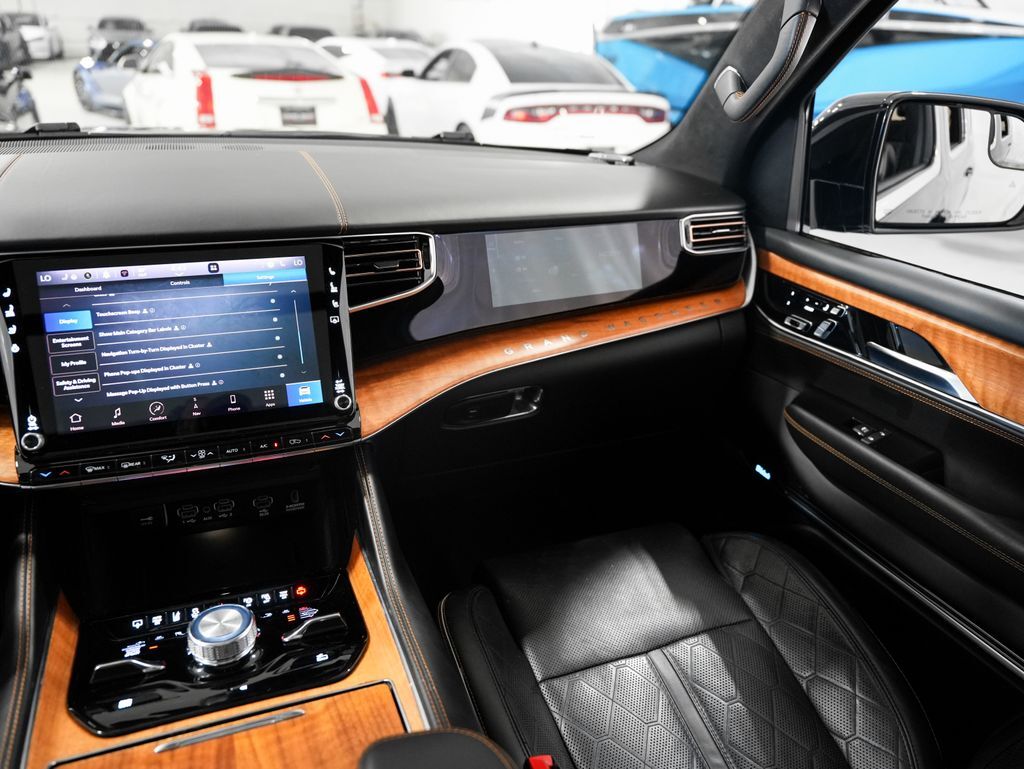2022 Jeep Grand Wagoneer Series III Tigard OR