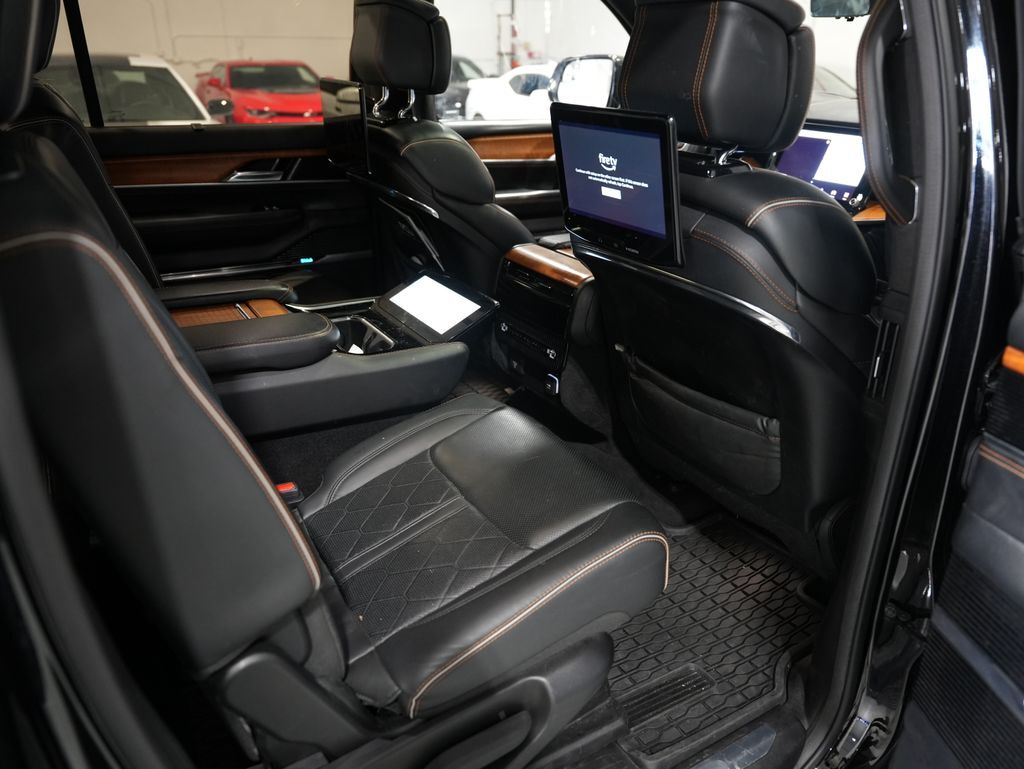 2022 Jeep Grand Wagoneer Series III Tigard OR
