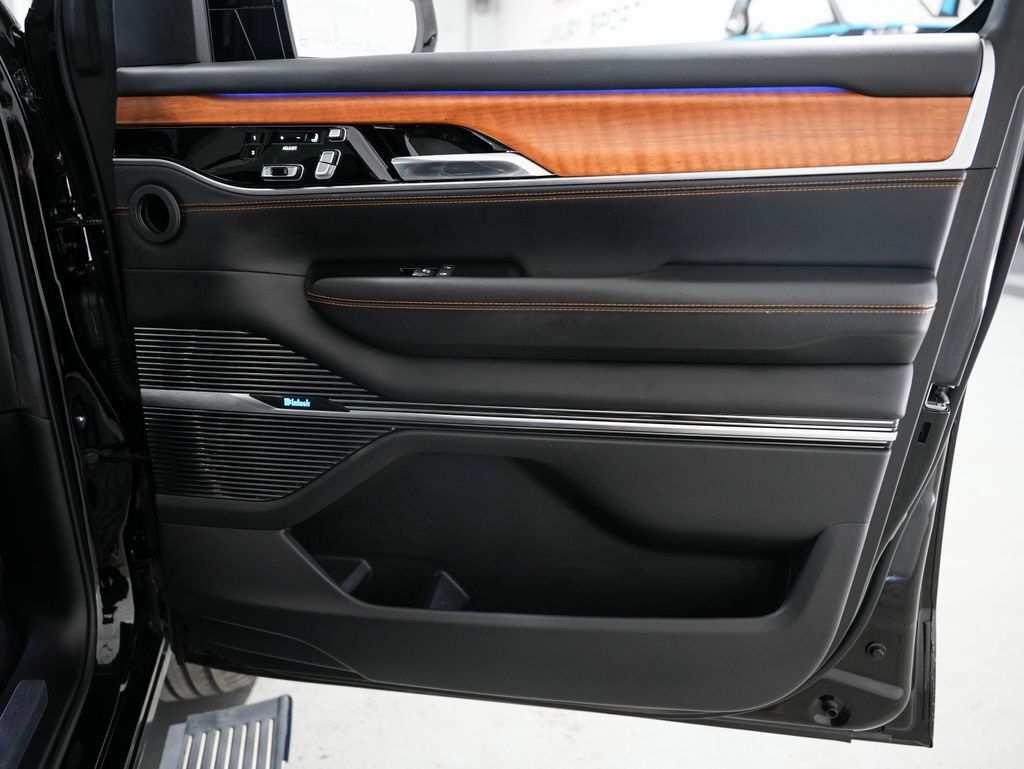 2022 Jeep Grand Wagoneer Series III Tigard OR