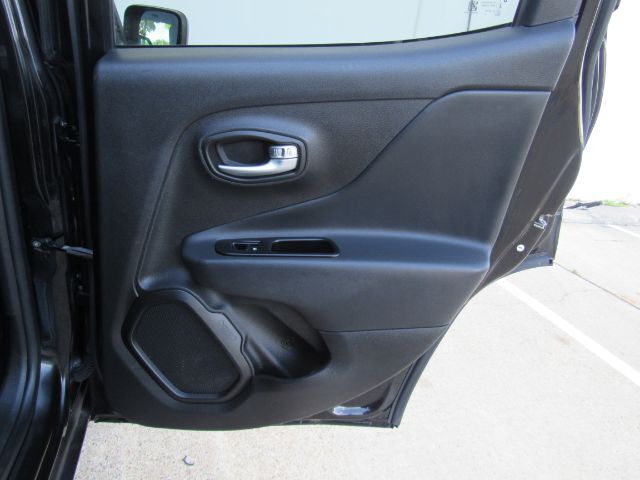 2022 Jeep Renegade Latitude 4x4 Plano TX