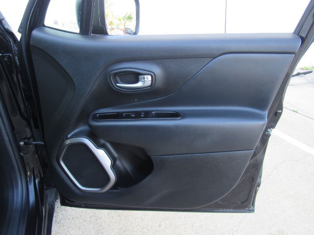 2022 Jeep Renegade Latitude 4x4 Plano TX