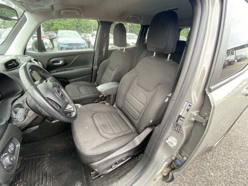 2022 Jeep Renegade Latitude Bristol  PA