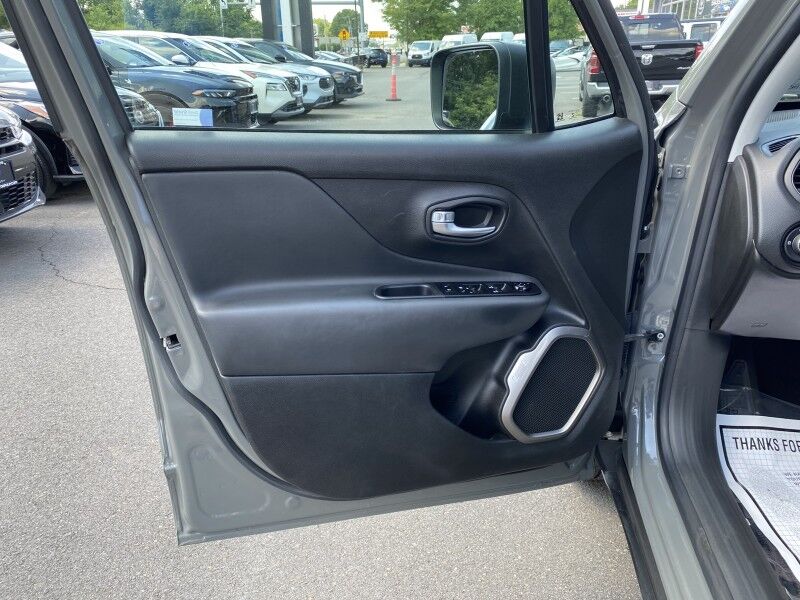 2022 Jeep Renegade Latitude Bristol  PA