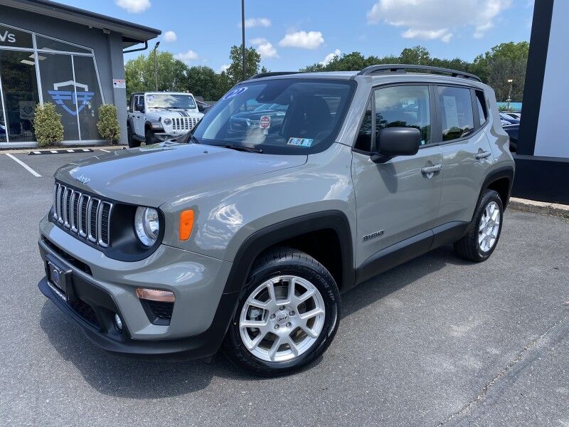 2022 Jeep Renegade Latitude Bristol  PA