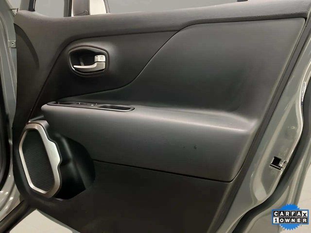 2022 Jeep Renegade Latitude - Photo 29
