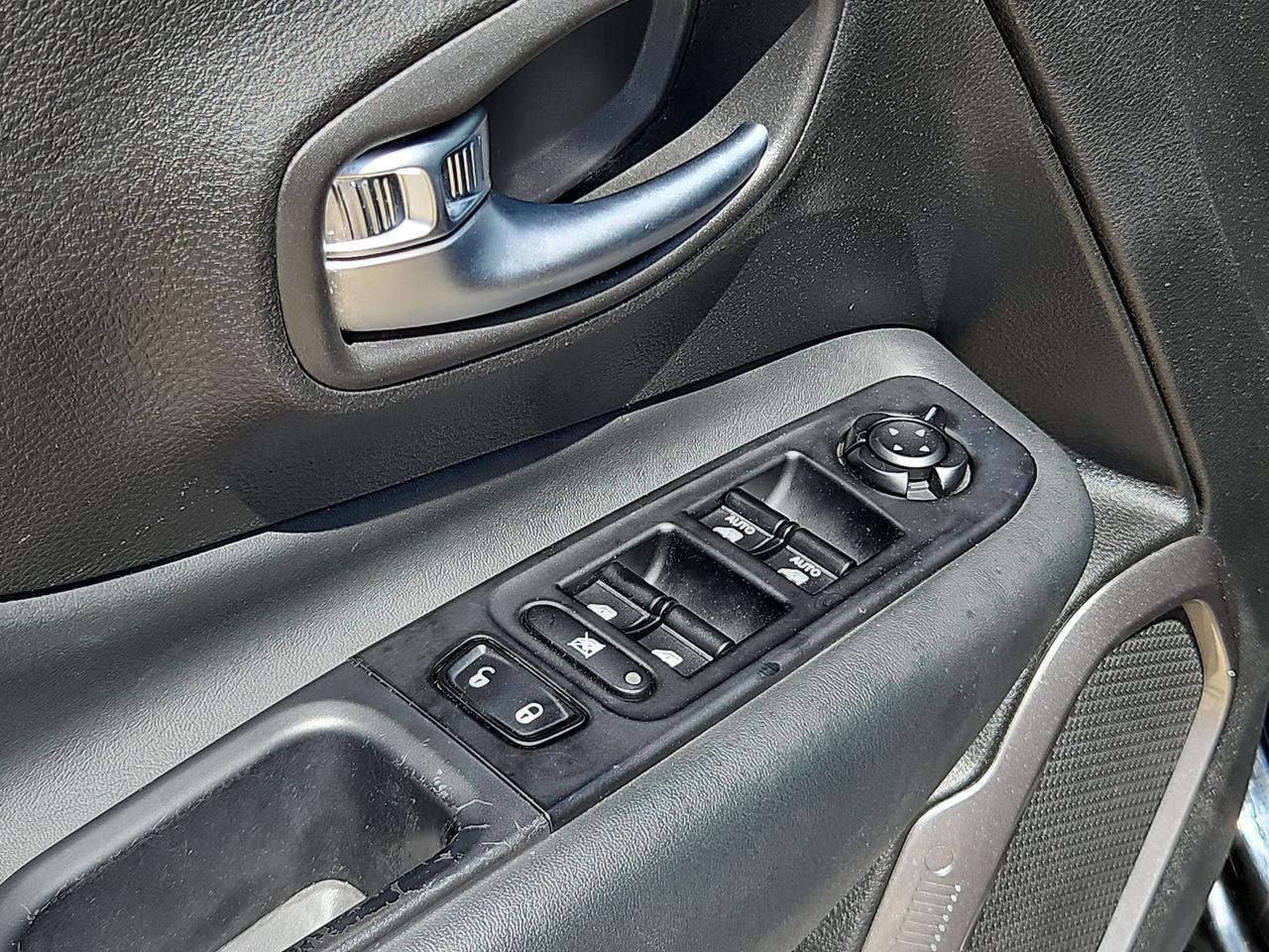 2022 Jeep Renegade Latitude Castroville TX