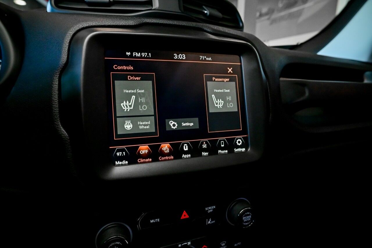 2022 Jeep Renegade Limited, Premium Audio, Dual-Pane Panoramic Power Sunroof, 19'' Wheels Springfield NJ