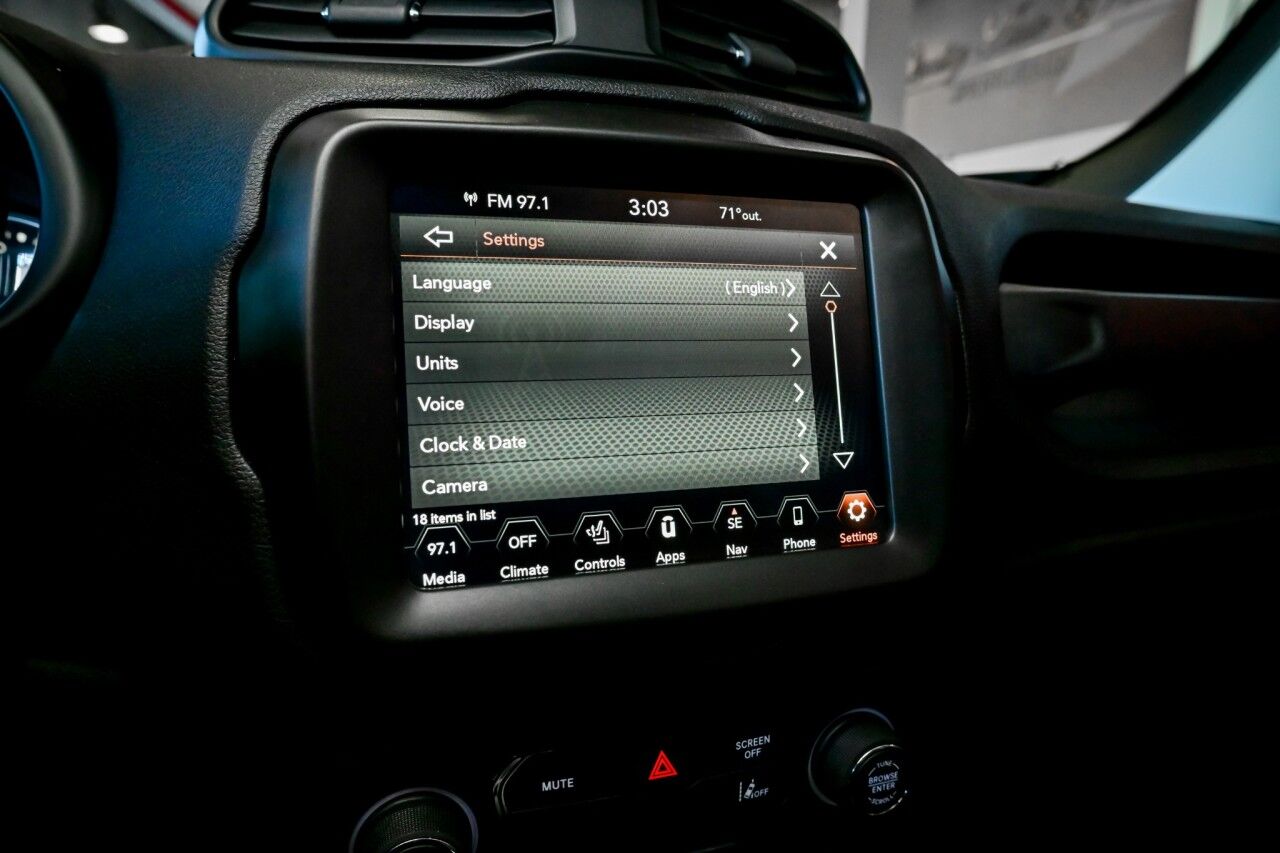 2022 Jeep Renegade Limited, Premium Audio, Dual-Pane Panoramic Power Sunroof, 19'' Wheels Springfield NJ