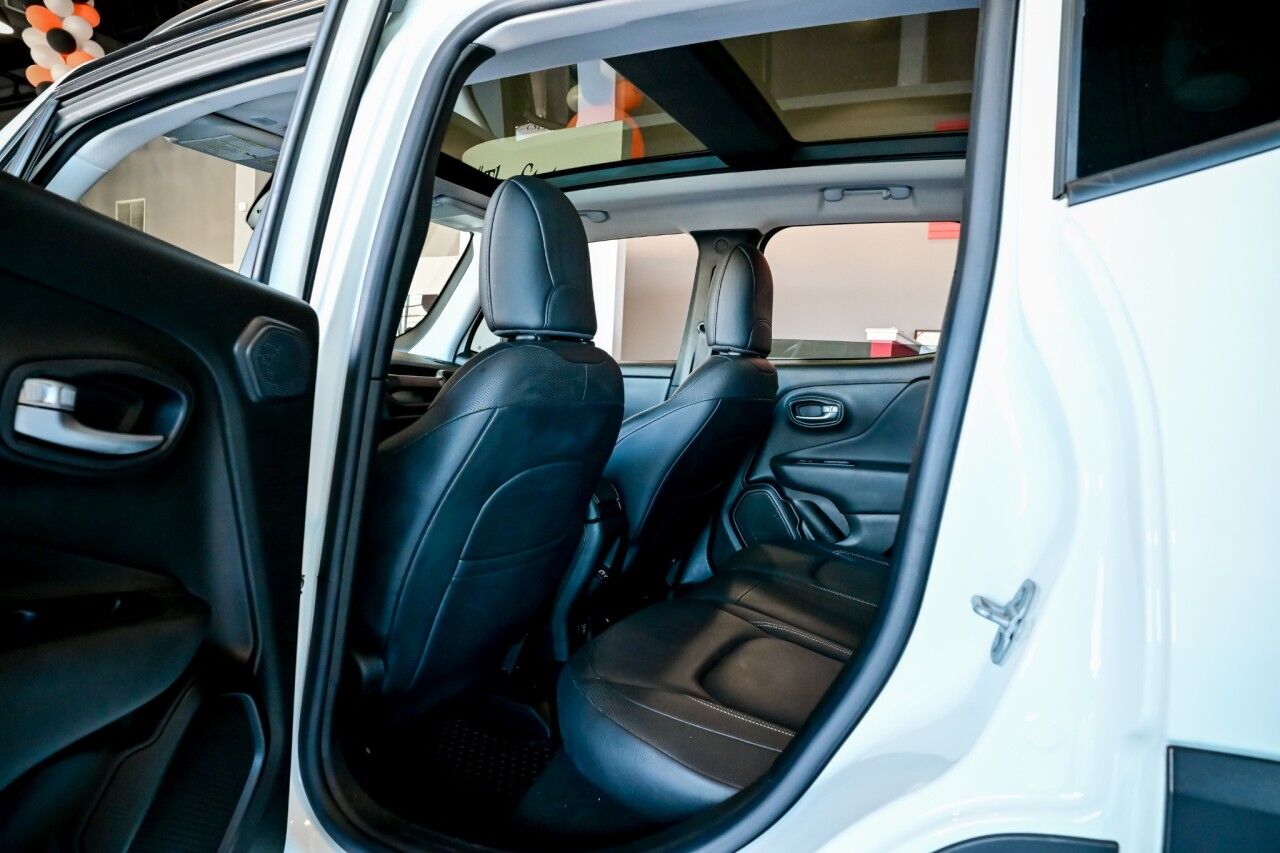 2022 Jeep Renegade Limited, Premium Audio, Dual-Pane Panoramic Power Sunroof, 19'' Wheels Springfield NJ
