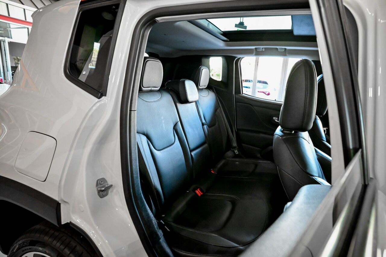 2022 Jeep Renegade Limited, Premium Audio, Dual-Pane Panoramic Power Sunroof, 19'' Wheels Springfield NJ