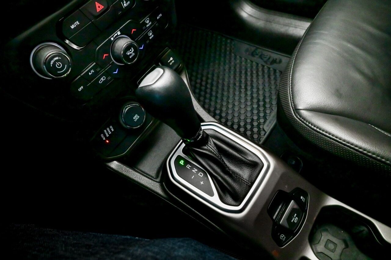 2022 Jeep Renegade Limited, Premium Audio, Dual-Pane Panoramic Power Sunroof, 19'' Wheels Springfield NJ