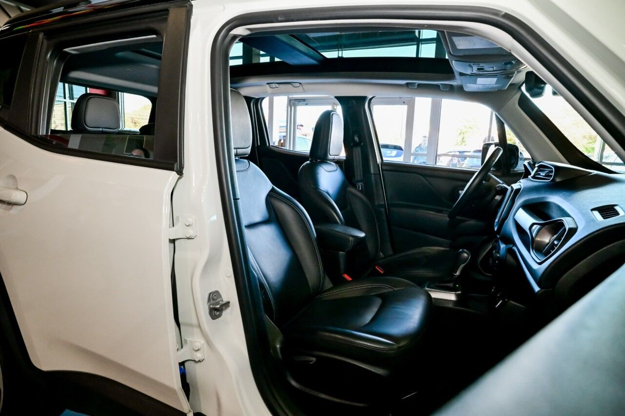 2022 Jeep Renegade Limited, Premium Audio, Dual-Pane Panoramic Power Sunroof, 19'' Wheels Springfield NJ