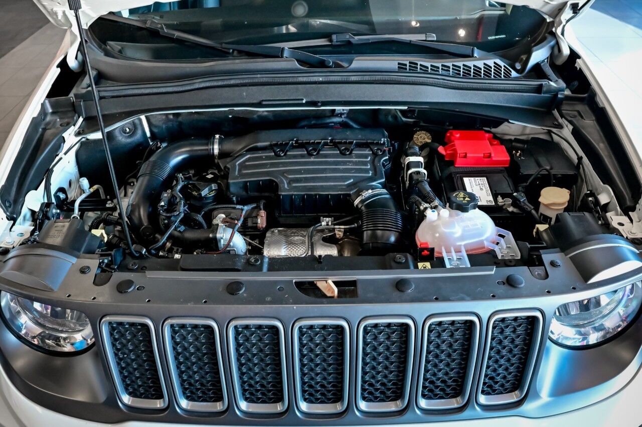 2022 Jeep Renegade Limited, Premium Audio, Dual-Pane Panoramic Power Sunroof, 19'' Wheels Springfield NJ