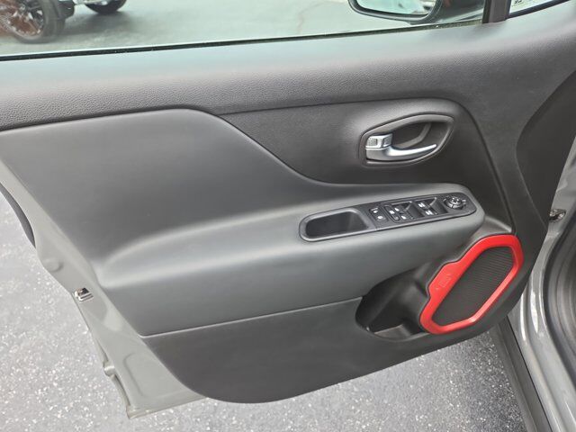 2022 Jeep Renegade Trailhawk HAMBURG PA