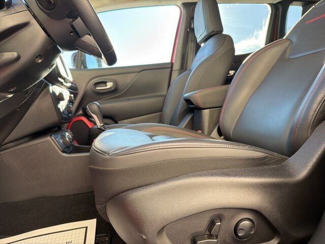 2022 Jeep Renegade Trailhawk Watertown SD