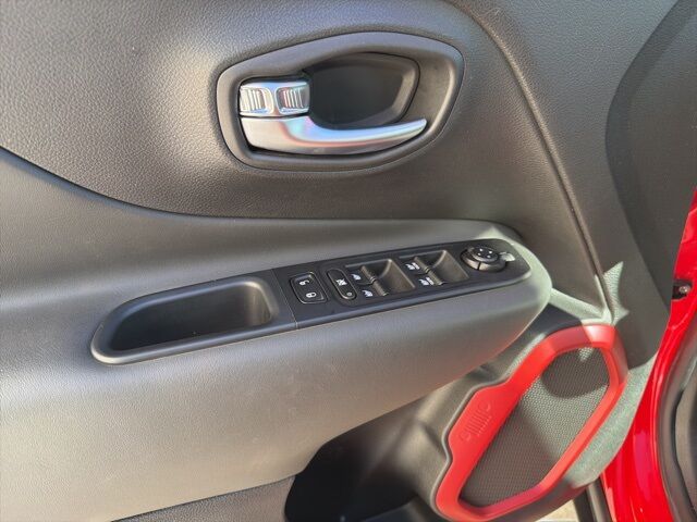 2022 Jeep Renegade Trailhawk Watertown SD