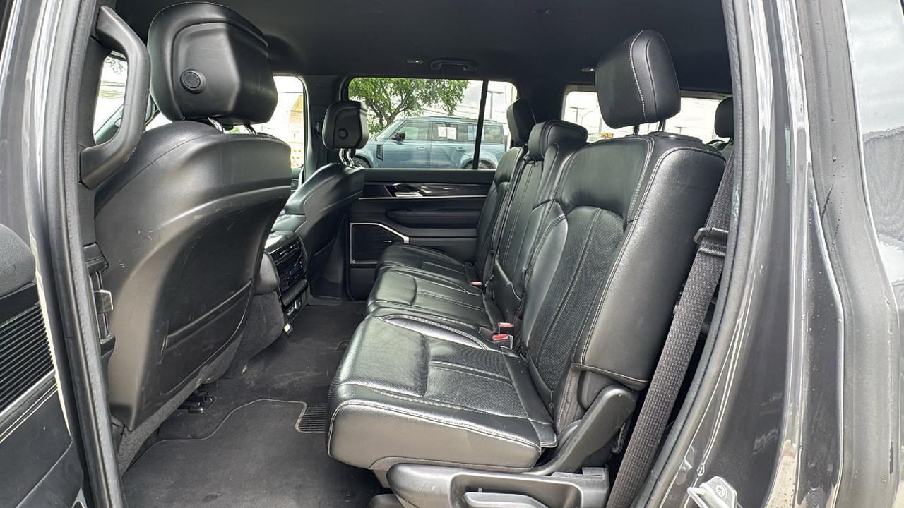 2022 Jeep Wagoneer Series I  Selma TX